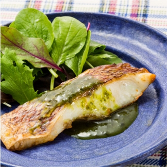 真鯛のグリル ジェノベーゼソース